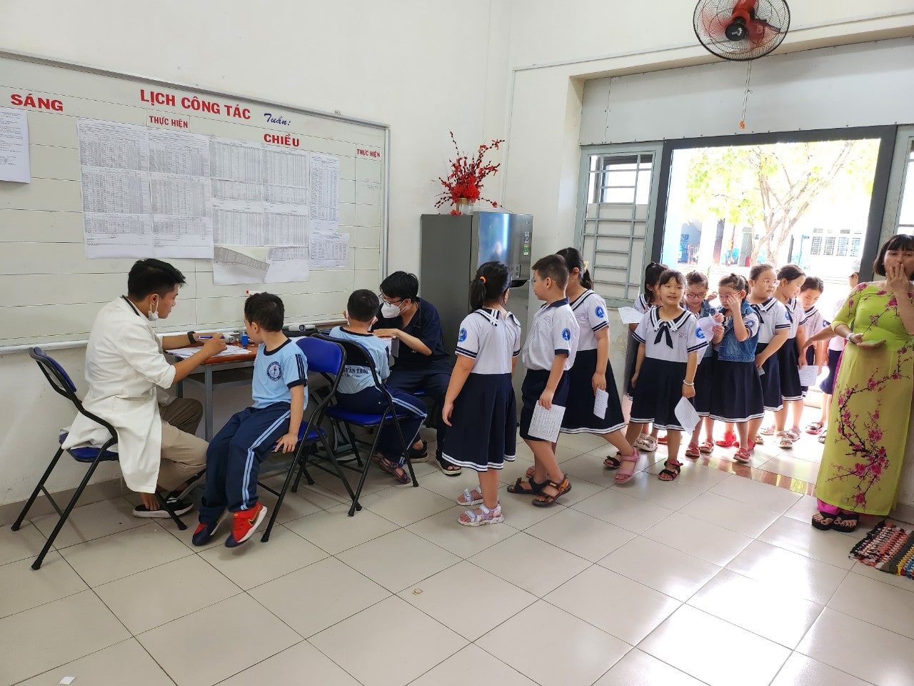 TRẠM Y TẾ PHƯỜNG 11 TRIỂN KHAI TIÊM VACXIN TD